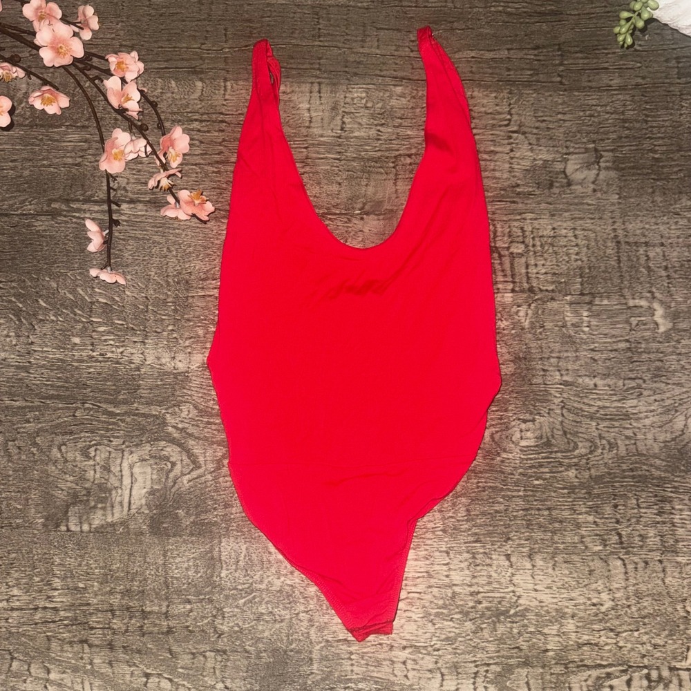 Fashion Nova Bodysuit Coral Red Low Back Deep Side High Leg Y2K Baddie Medium - Picture 7 of 7